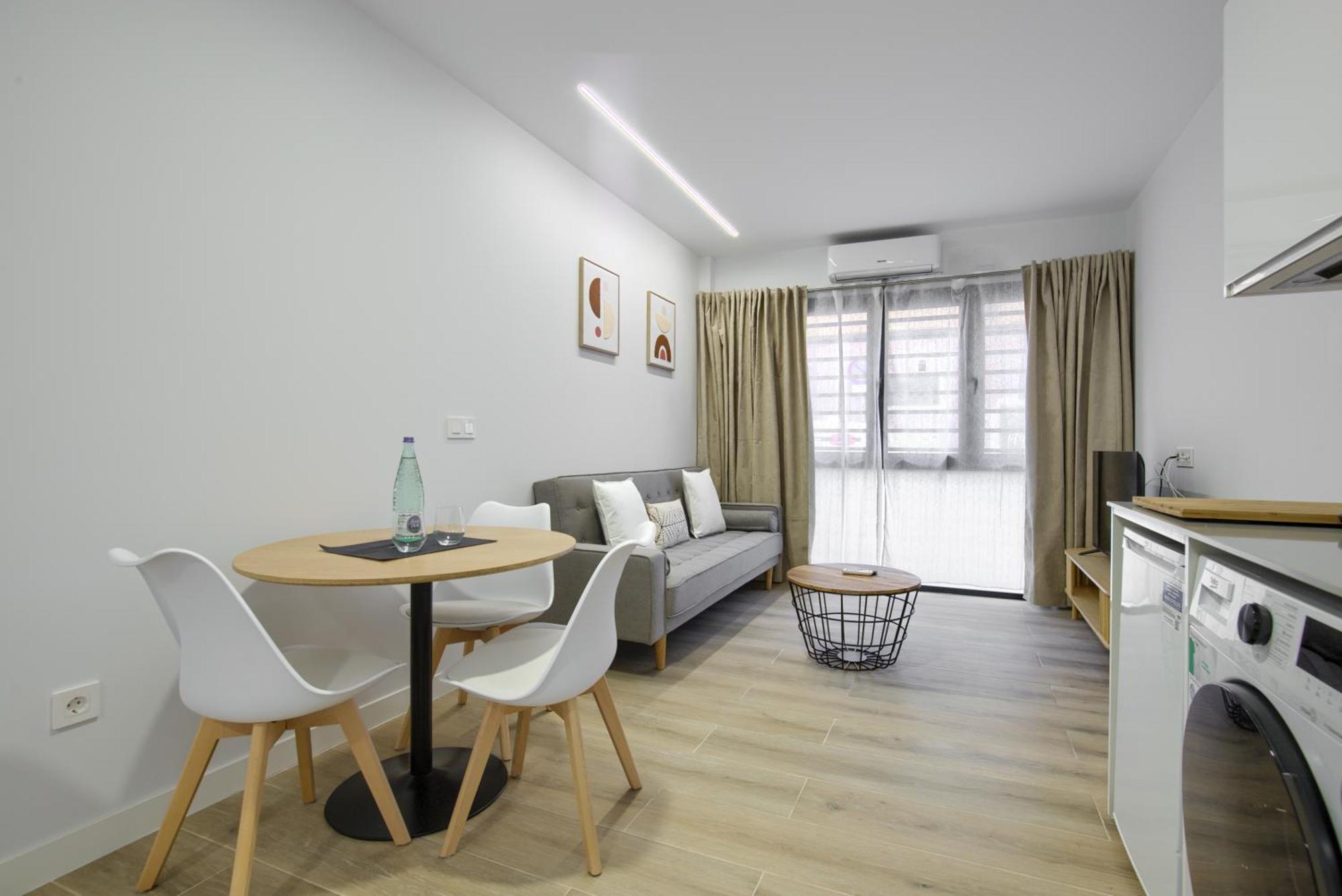 Dobo Madrid Numancia Apartment Екстериор снимка