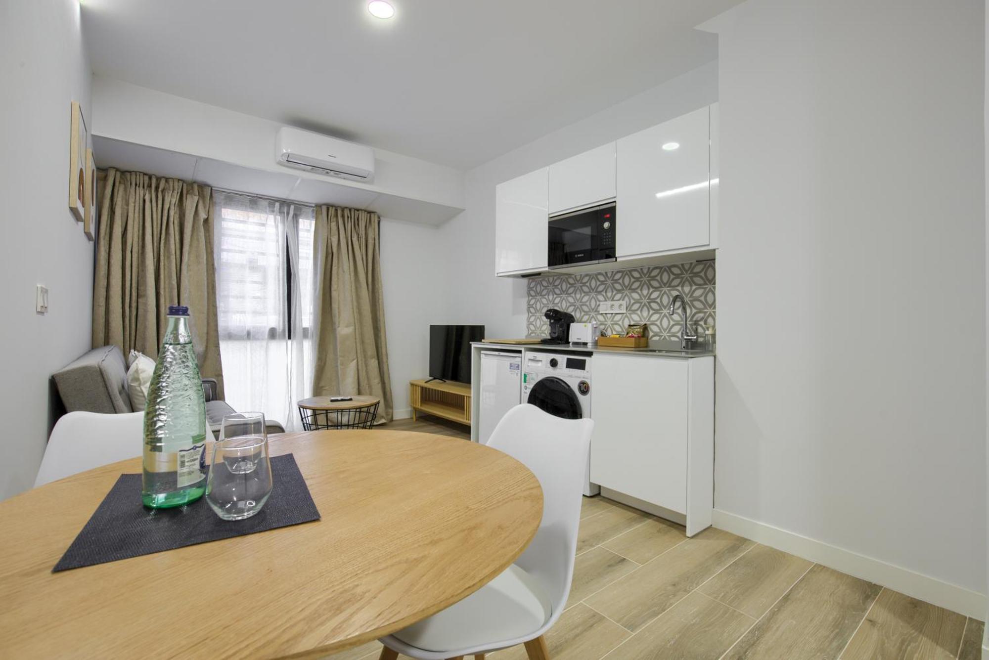 Dobo Madrid Numancia Apartment Екстериор снимка
