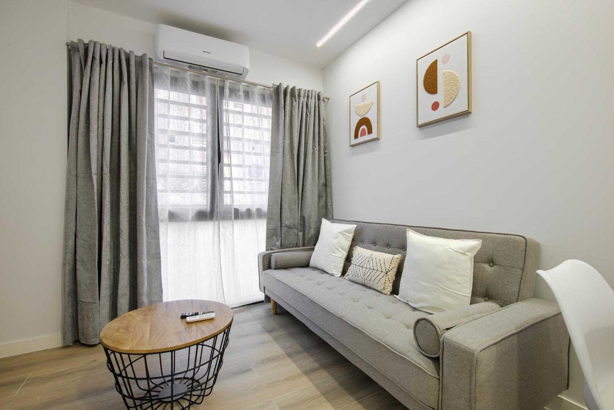 Dobo Madrid Numancia Apartment Екстериор снимка