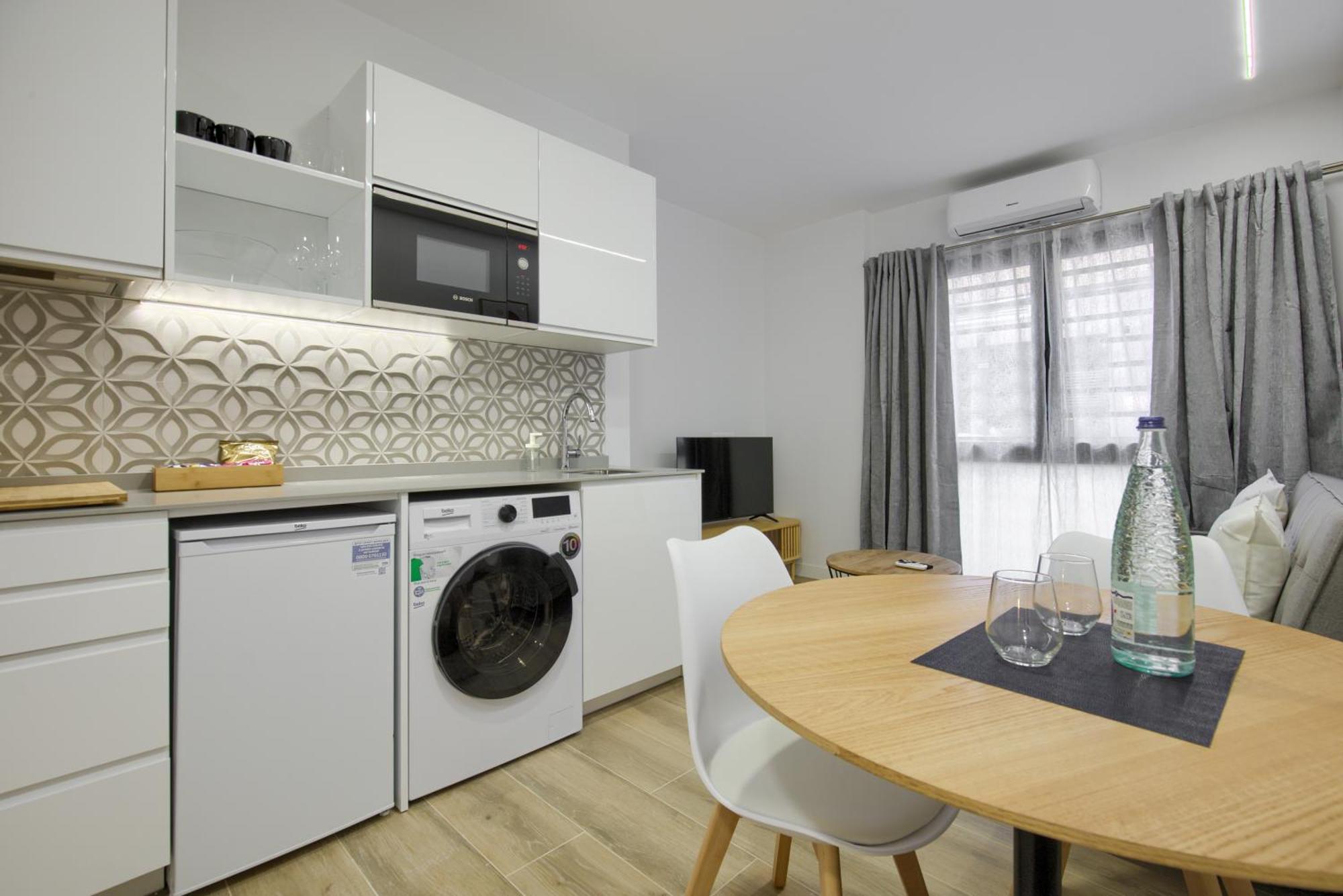 Dobo Madrid Numancia Apartment Екстериор снимка