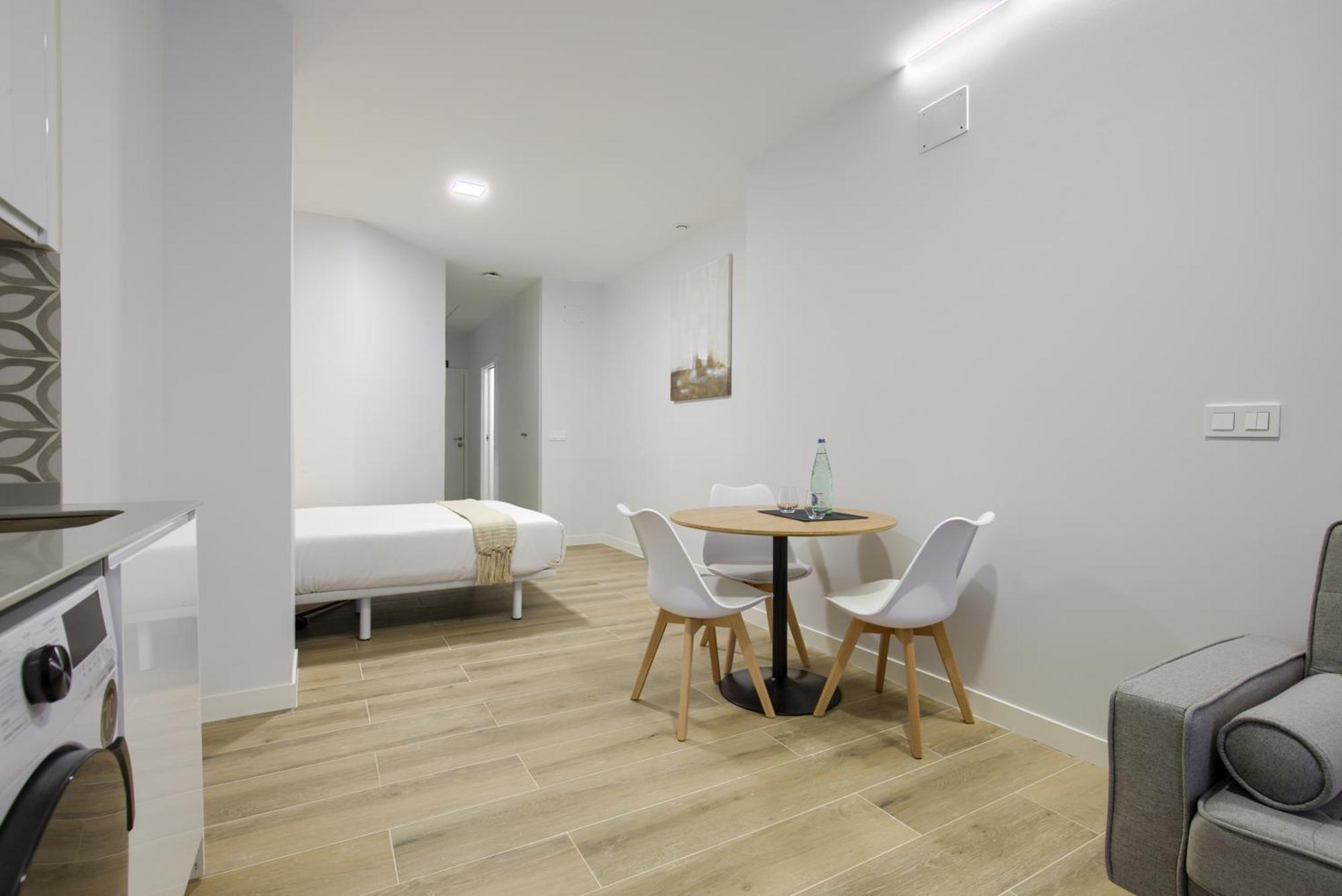 Dobo Madrid Numancia Apartment Екстериор снимка