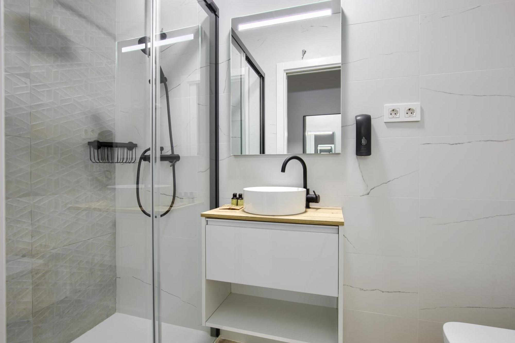 Dobo Madrid Numancia Apartment Екстериор снимка