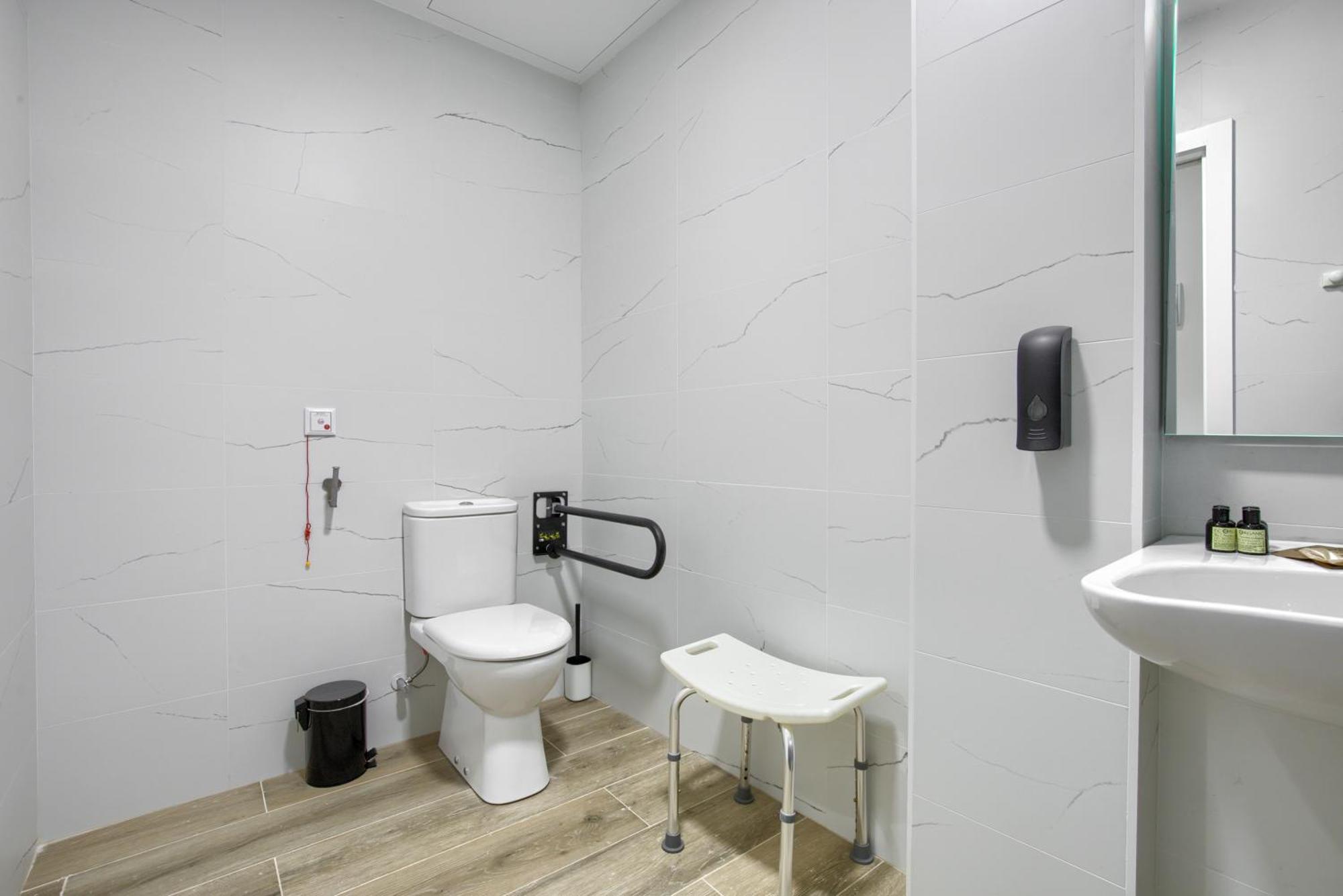 Dobo Madrid Numancia Apartment Екстериор снимка