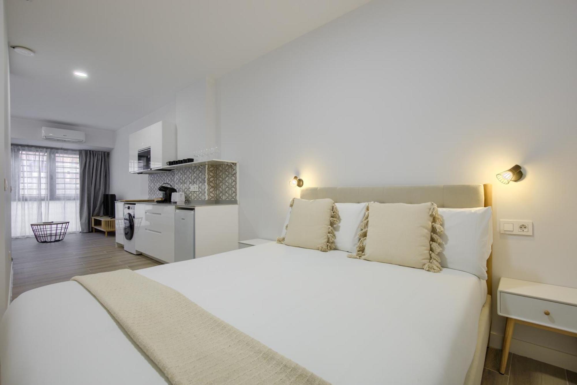 Dobo Madrid Numancia Apartment Екстериор снимка